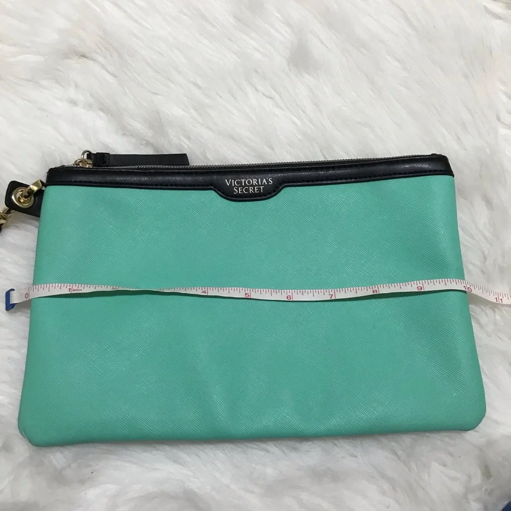 Victoria’s Secret Wrist Clutch Green